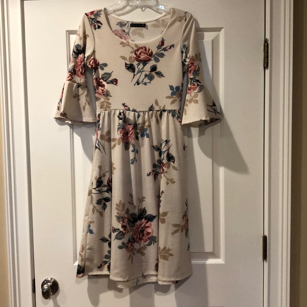 Floral Summer Dress (NWT)